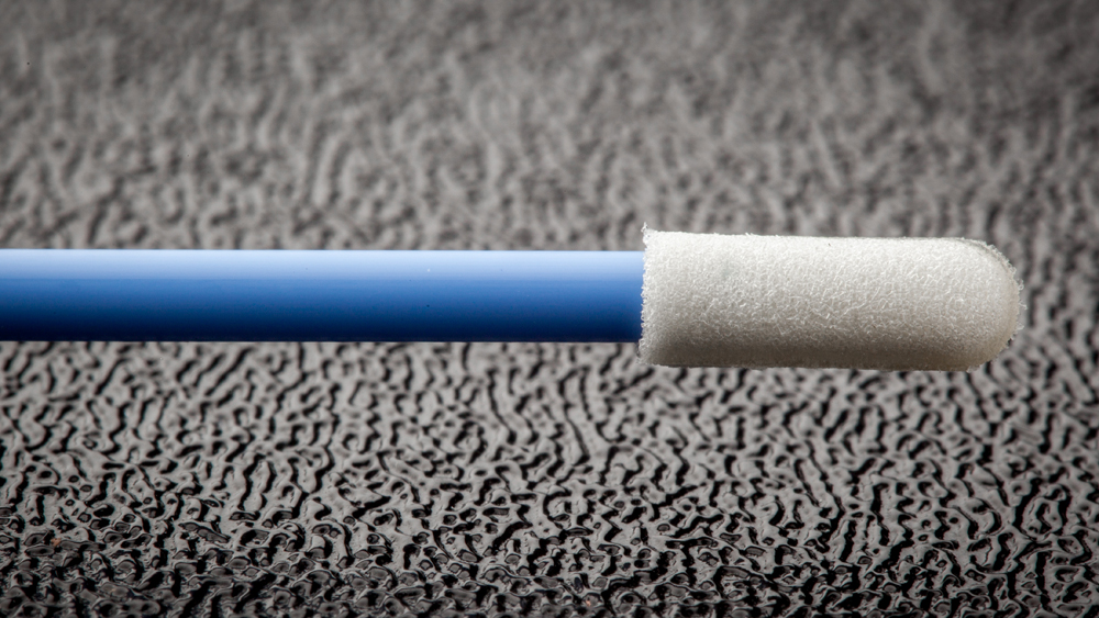 FoamTec HT1035 CleanWIPE Swab End Close Up